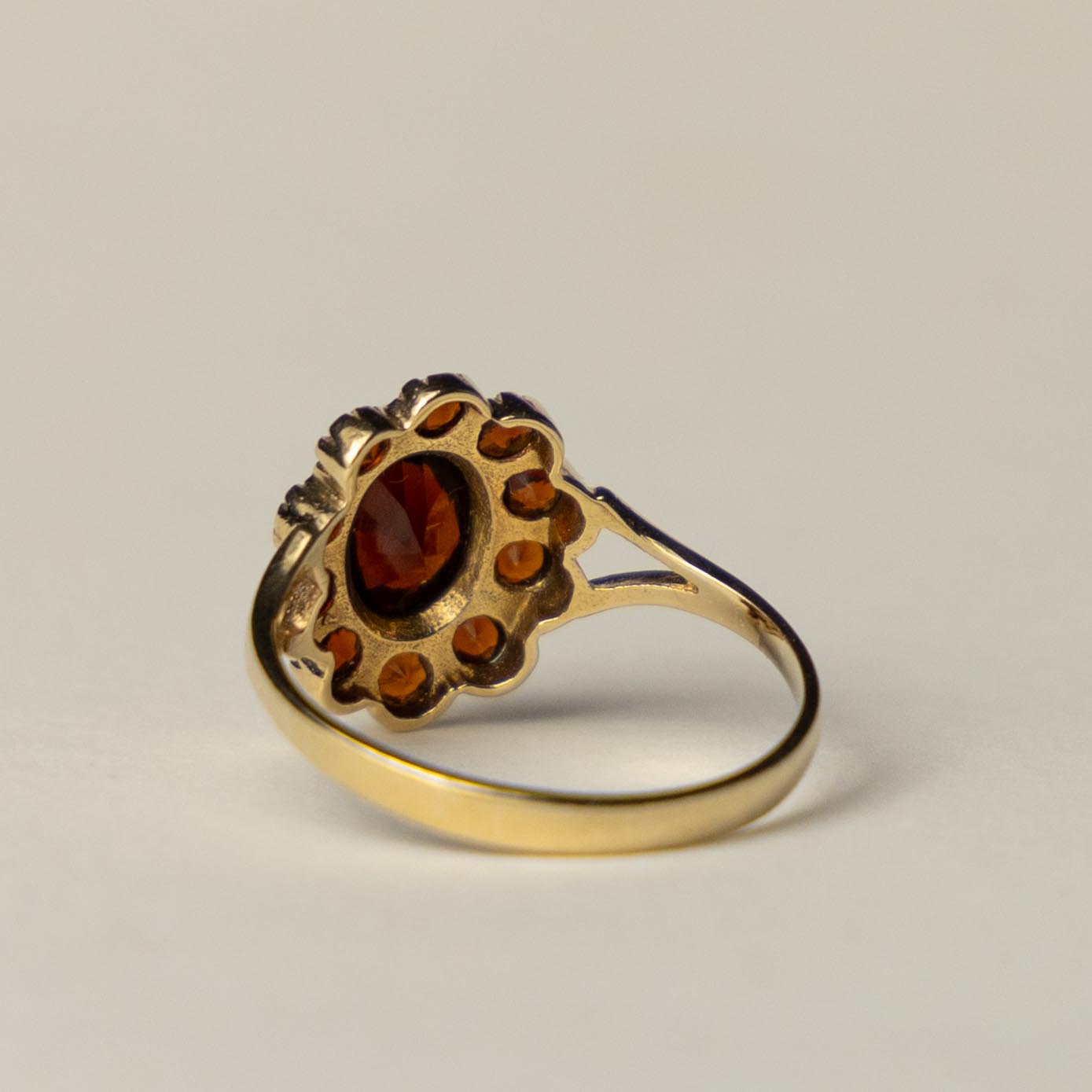 9ct garnet flower cluster ring
