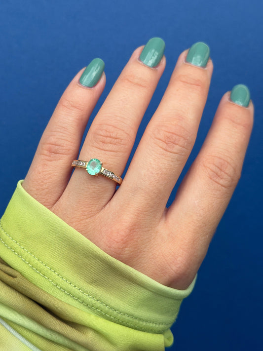 10ct emerald & diamond ring