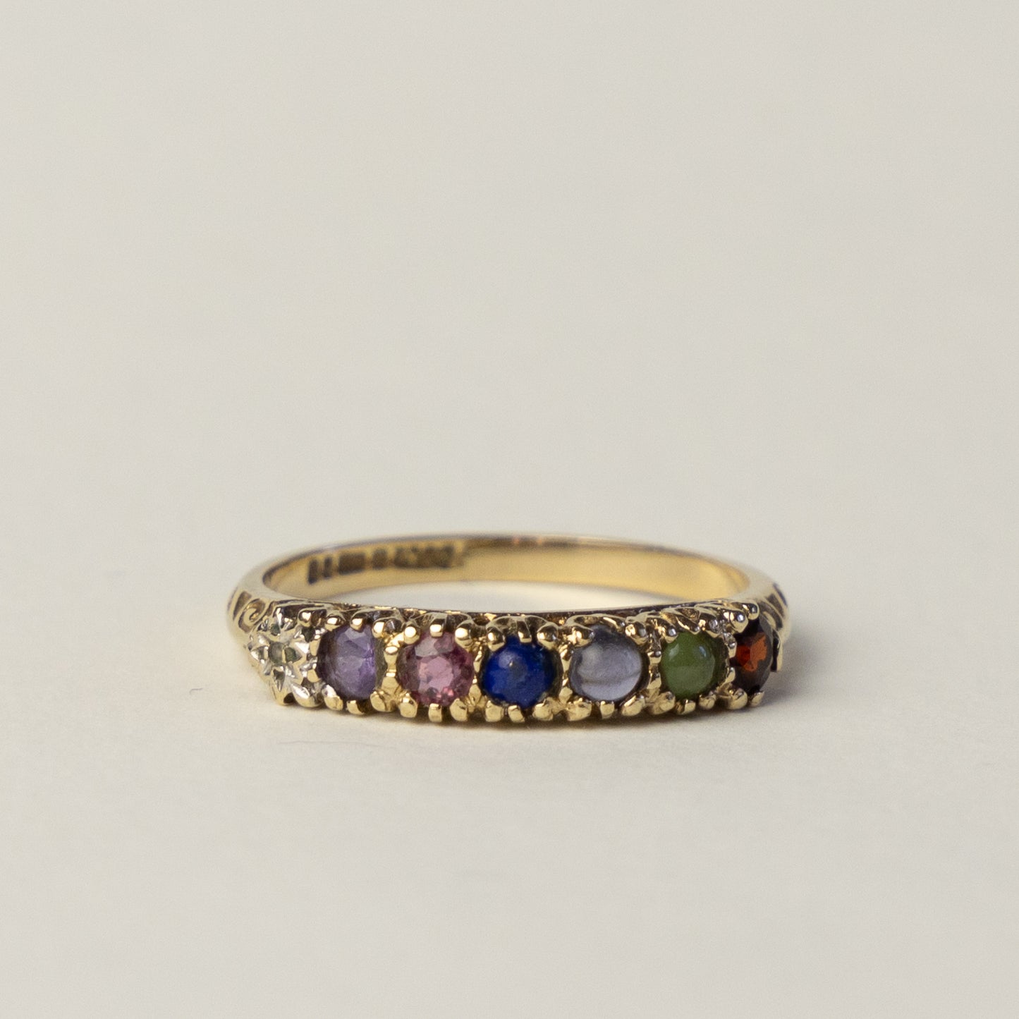 9 carat DARLING ring with gemstones