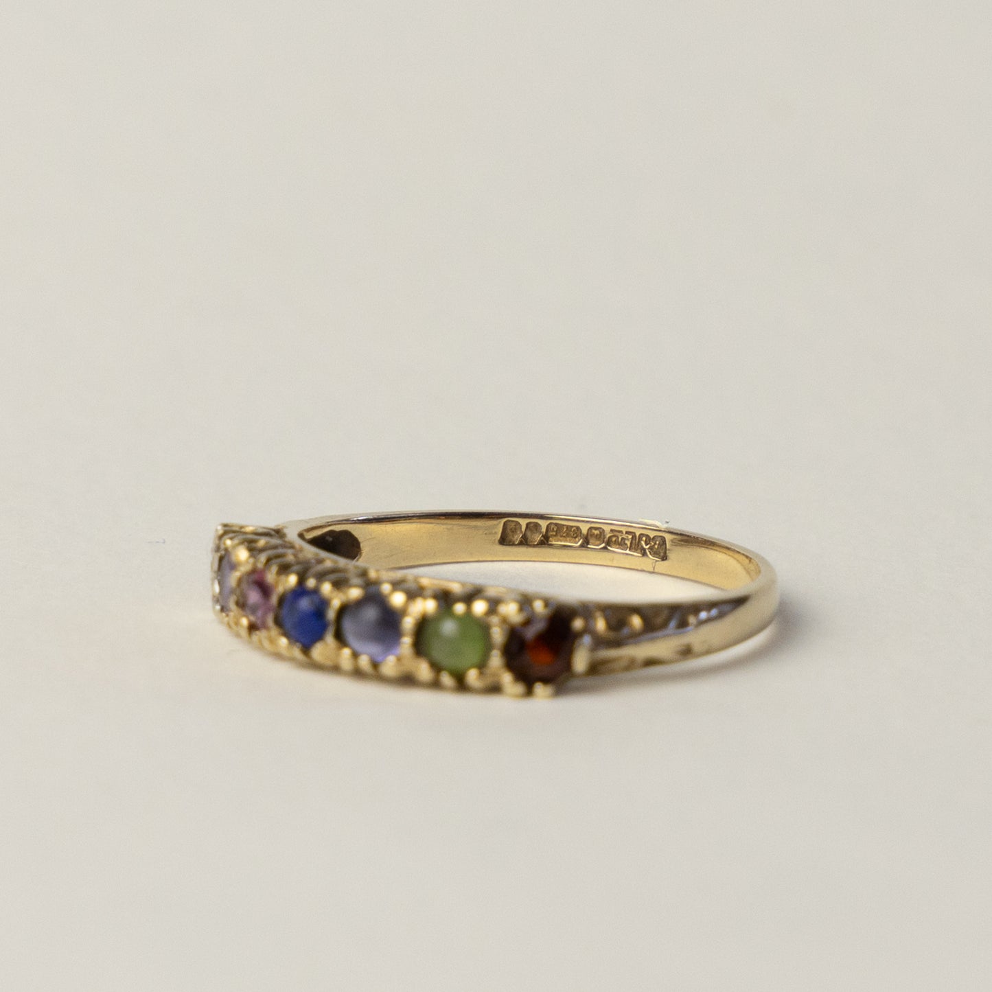 9 carat DARLING ring with gemstones