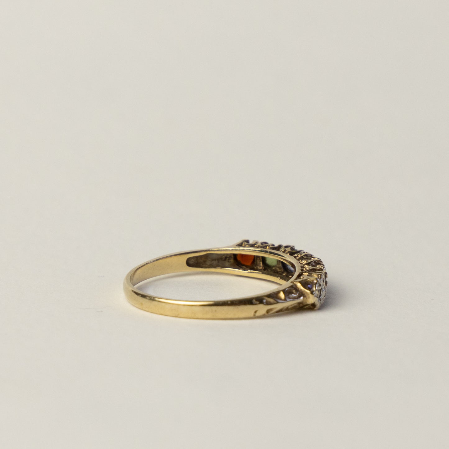 9 carat DARLING ring with gemstones
