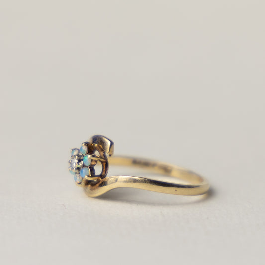 9 carat opal and diamond ring