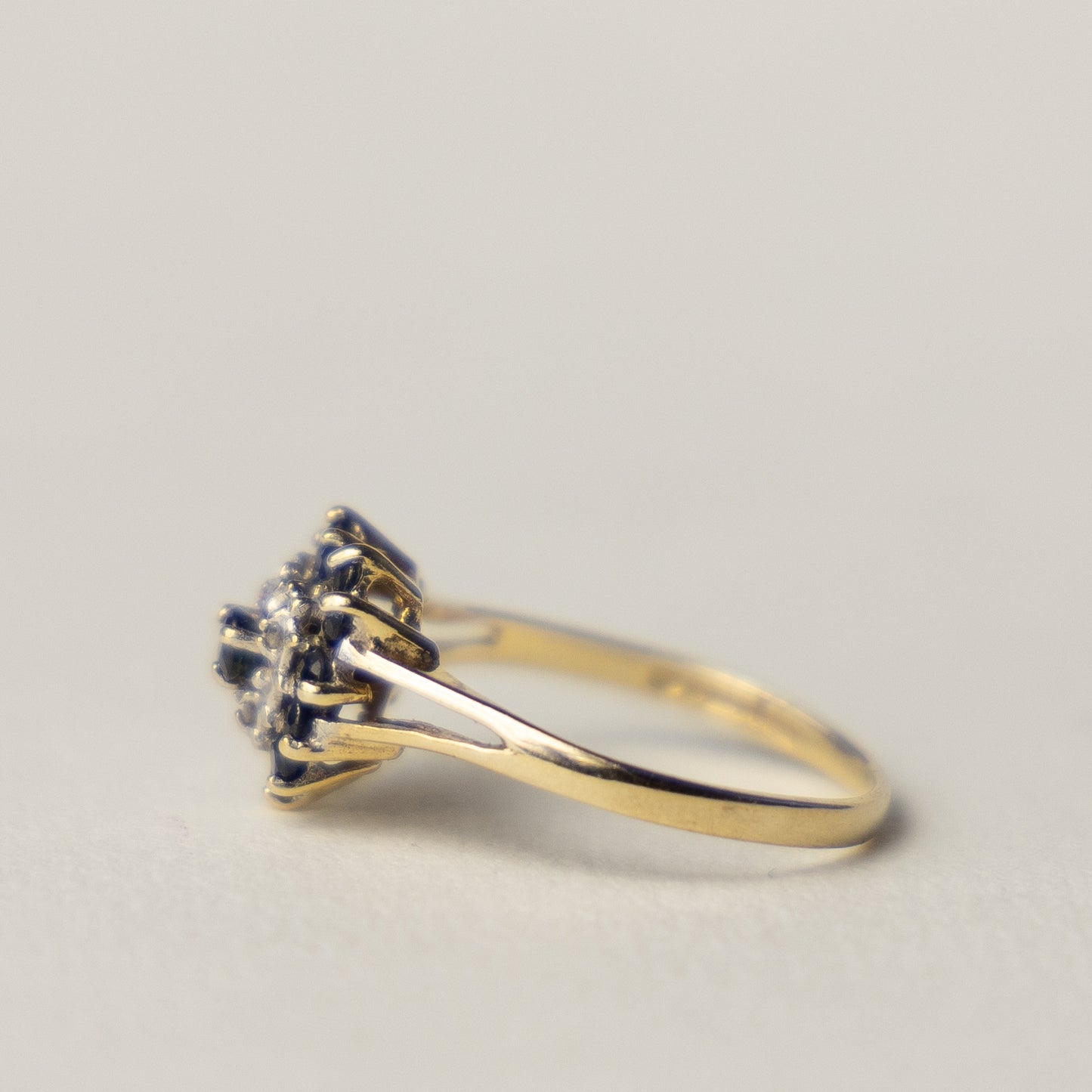 9 carat heart cluster diamond and sapphire