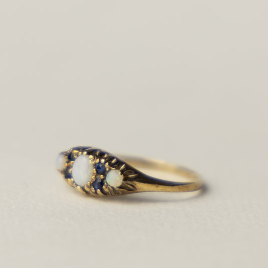 9 carat opal and sapphire ring