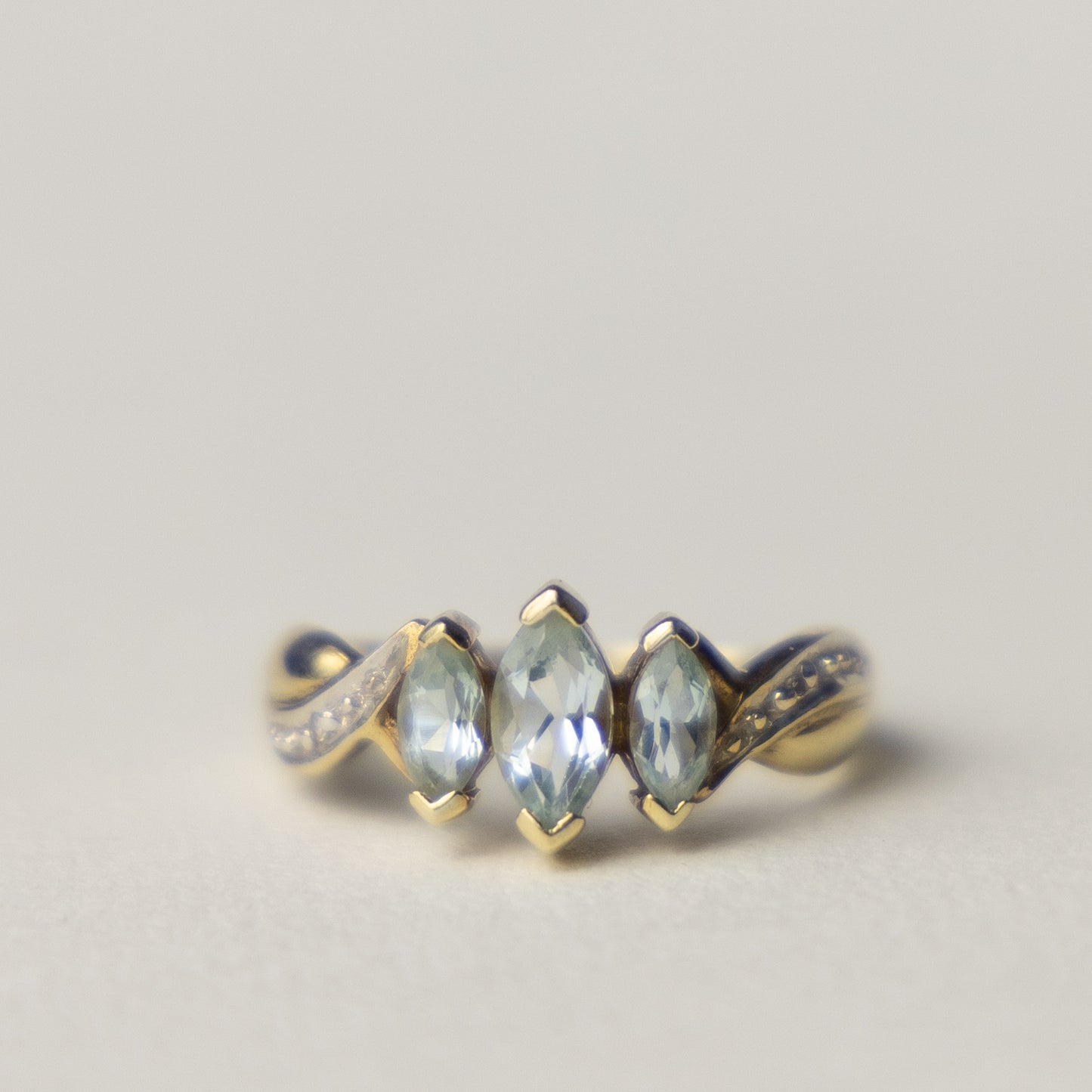 9 carat trilogy aquamarine and diamond ring