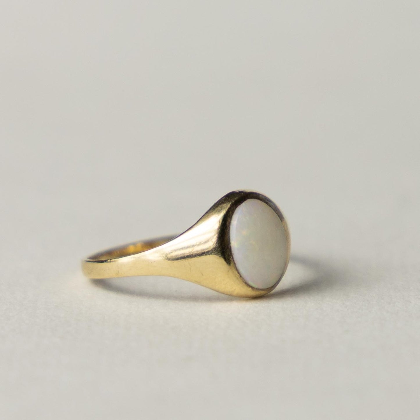 9ct opal signet ring