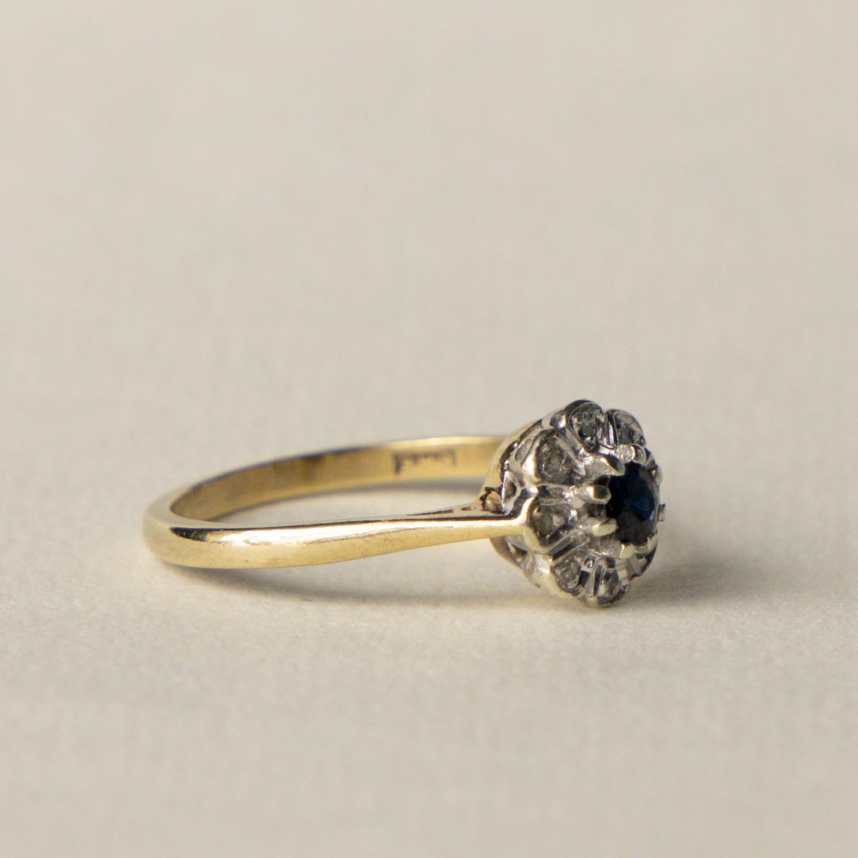 9ct sapphire & diamond flower cluster ring