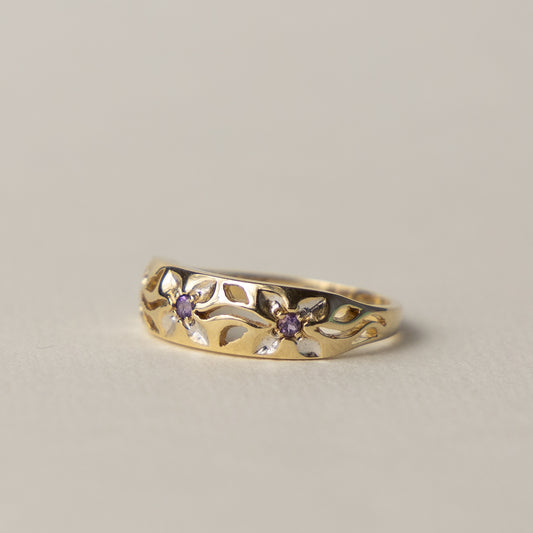 9 carat flower band ring