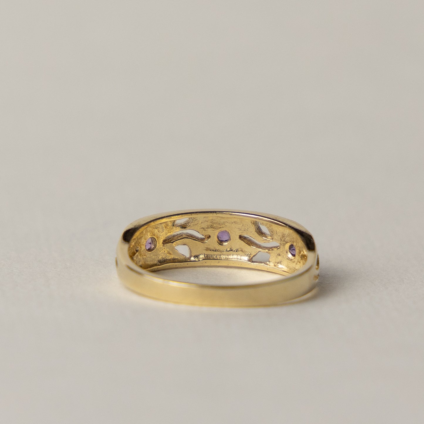 9 carat flower band ring