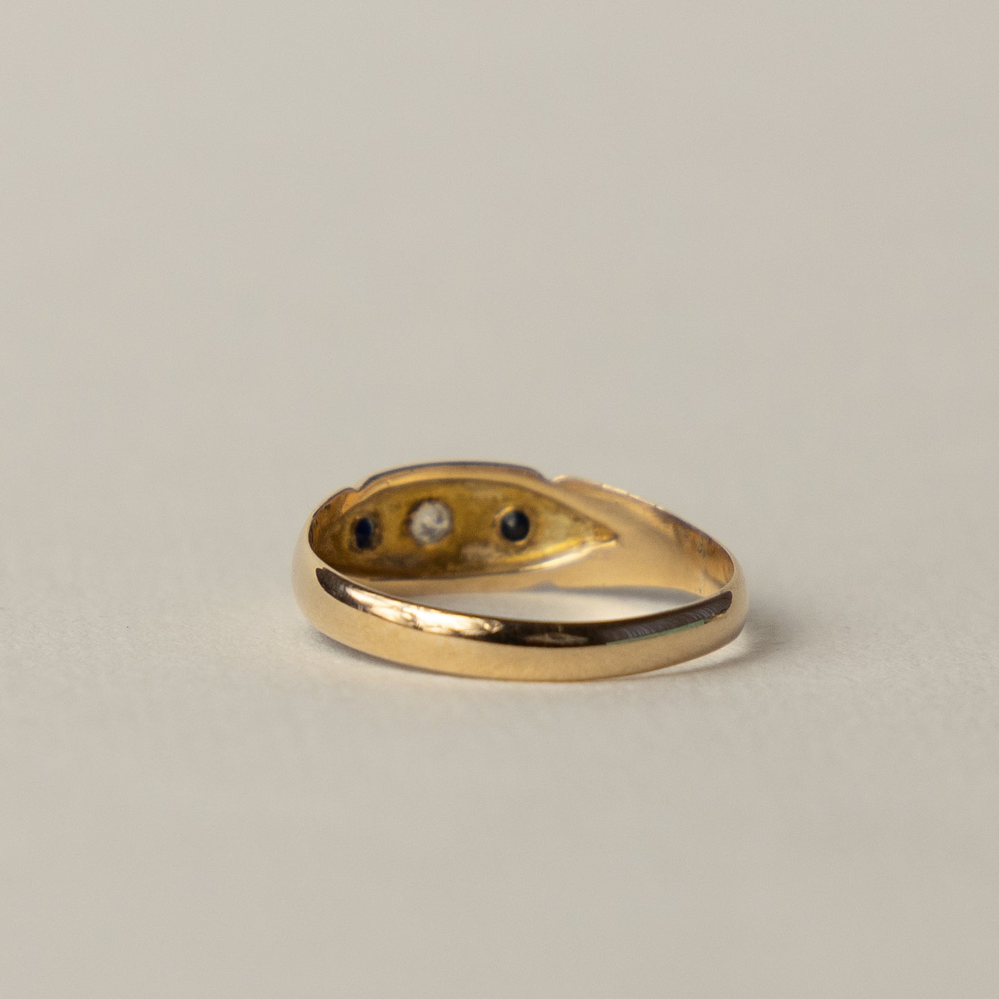antique 9 carat gold sapphire diamond ring