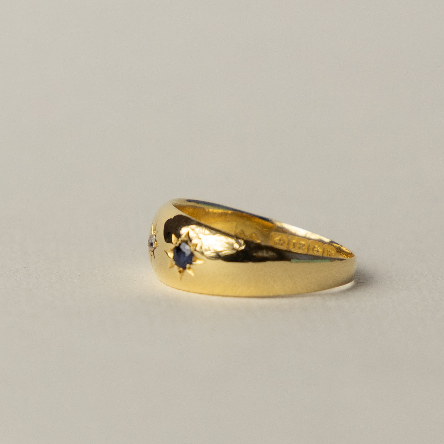 antique 18 carat gold Edwardian starbust band ring