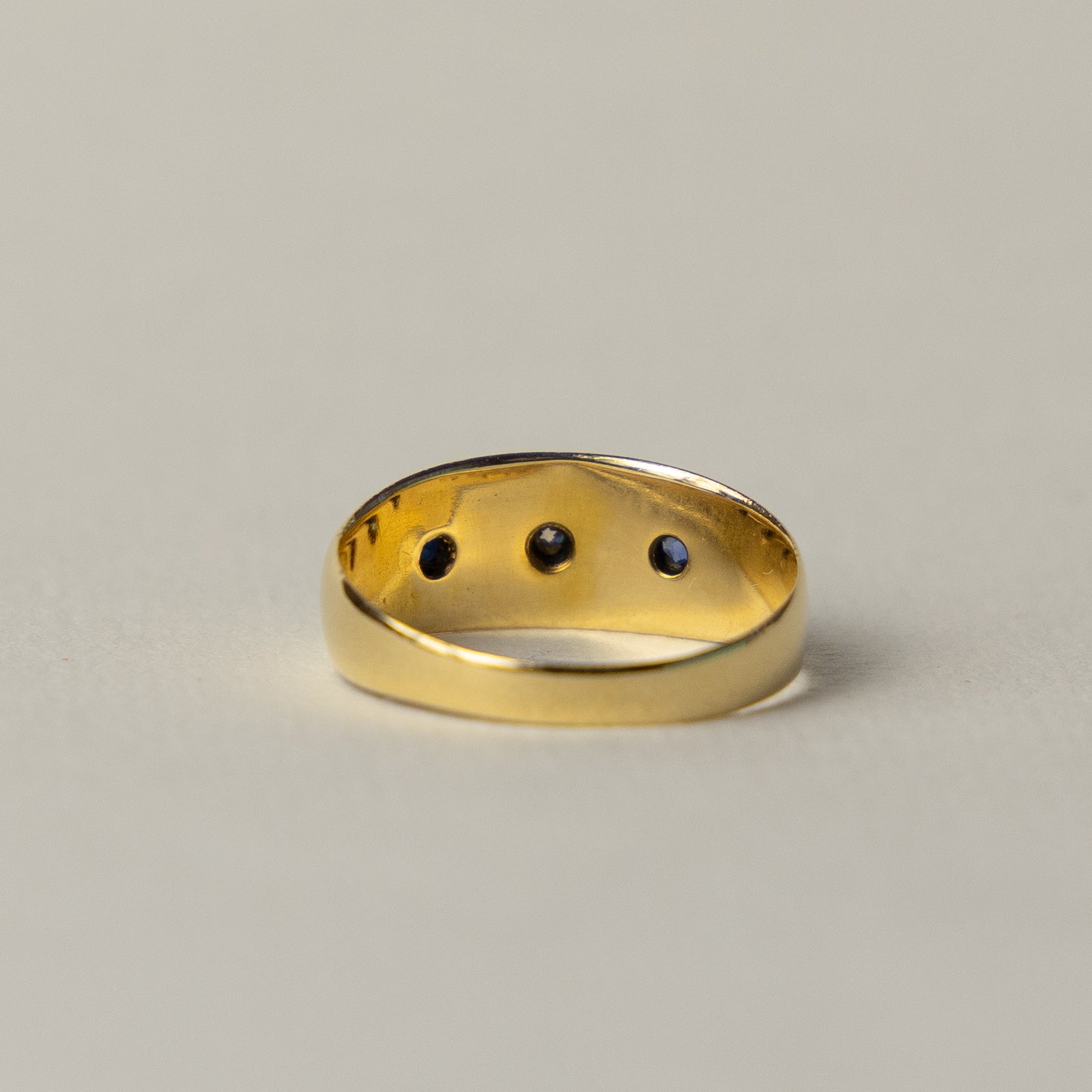 antique 18 carat gold Edwardian starbust band ring