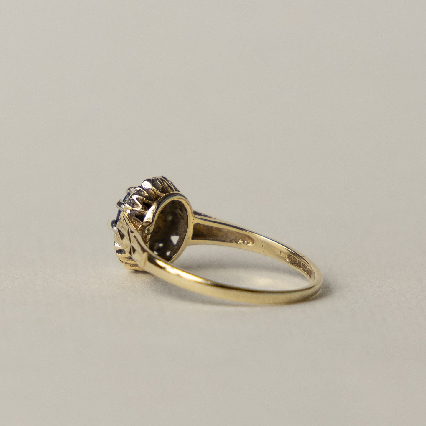 9 carat sapphire diamond halo ring