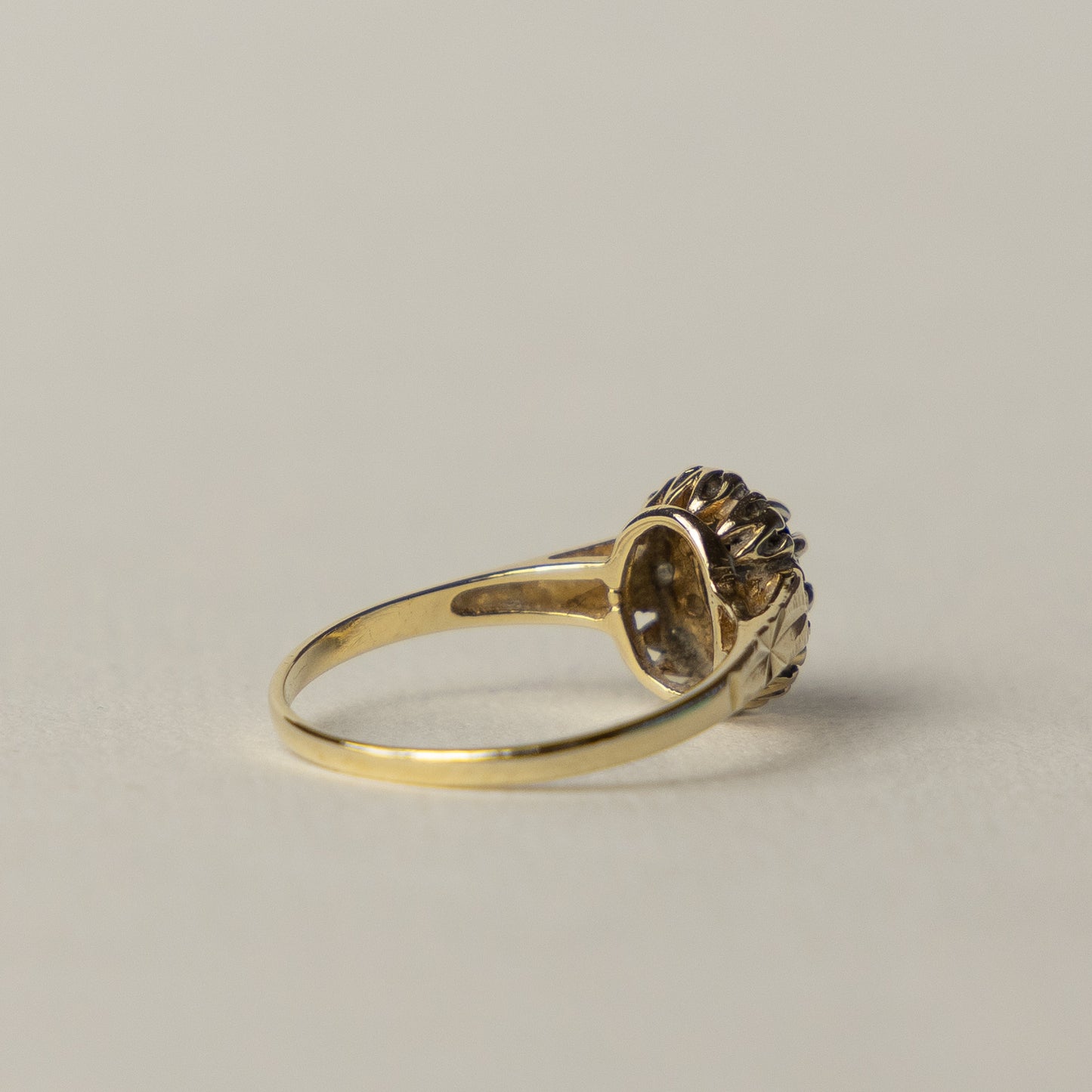 9 carat sapphire diamond halo ring