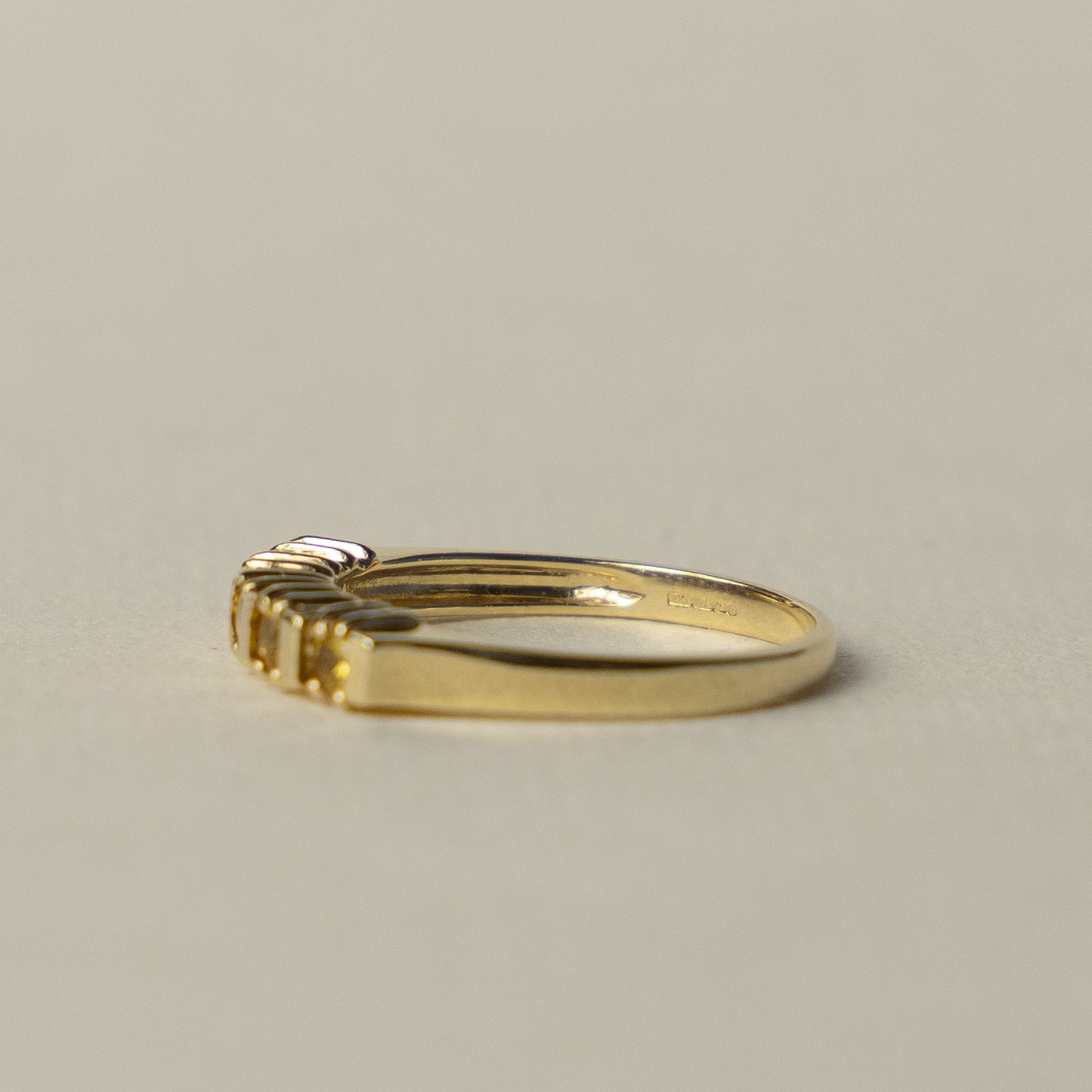 9 carat yellow topaz row ring