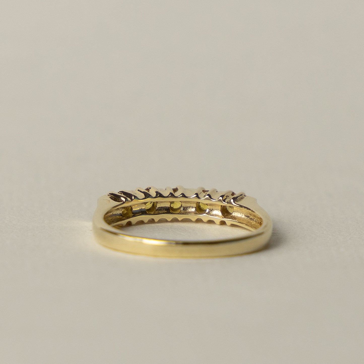 9 carat yellow topaz row ring