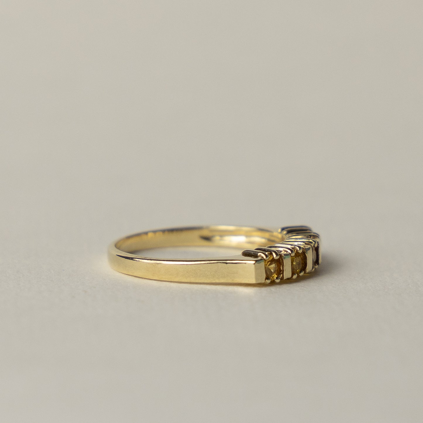 9 carat yellow topaz row ring