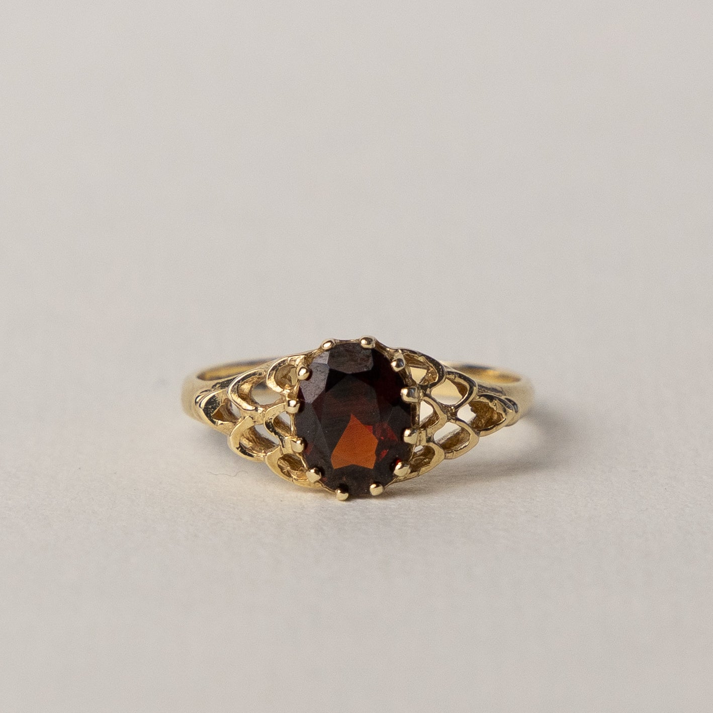 9 carat garnet cluster ring