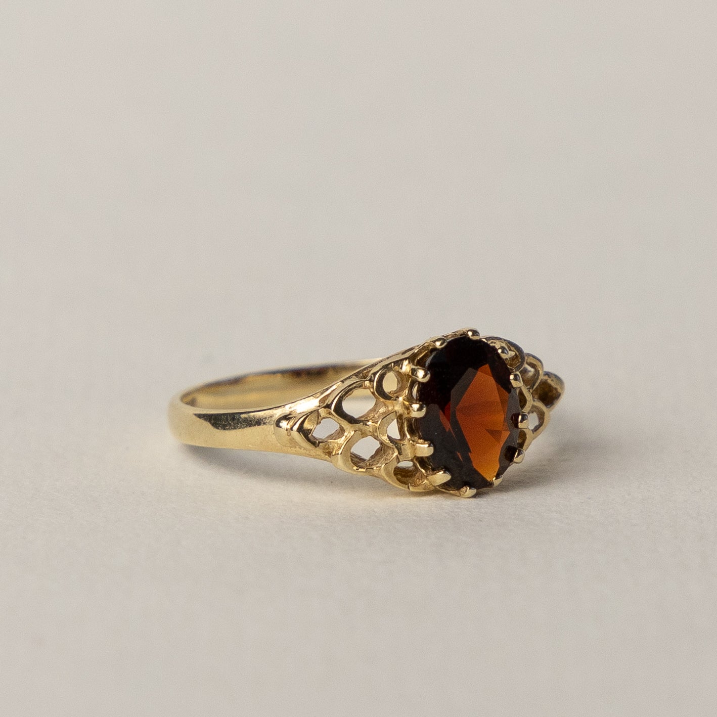 9 carat garnet cluster ring