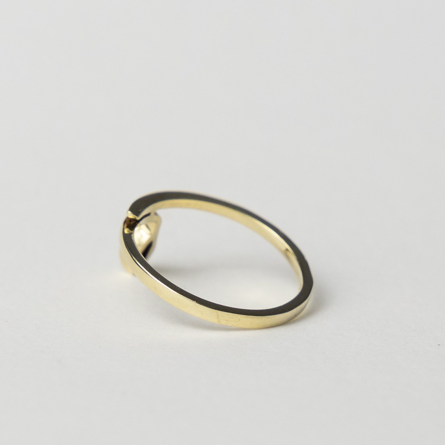 14 carat gold snake ring with diamond
