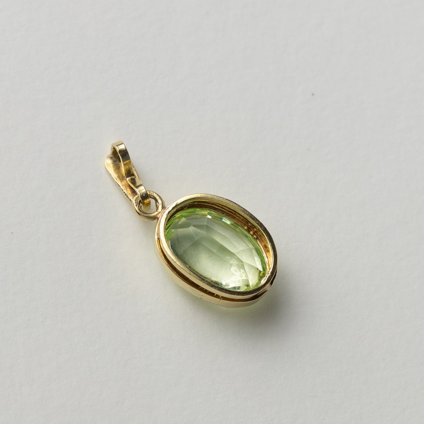 14 carat gold spinel pendant