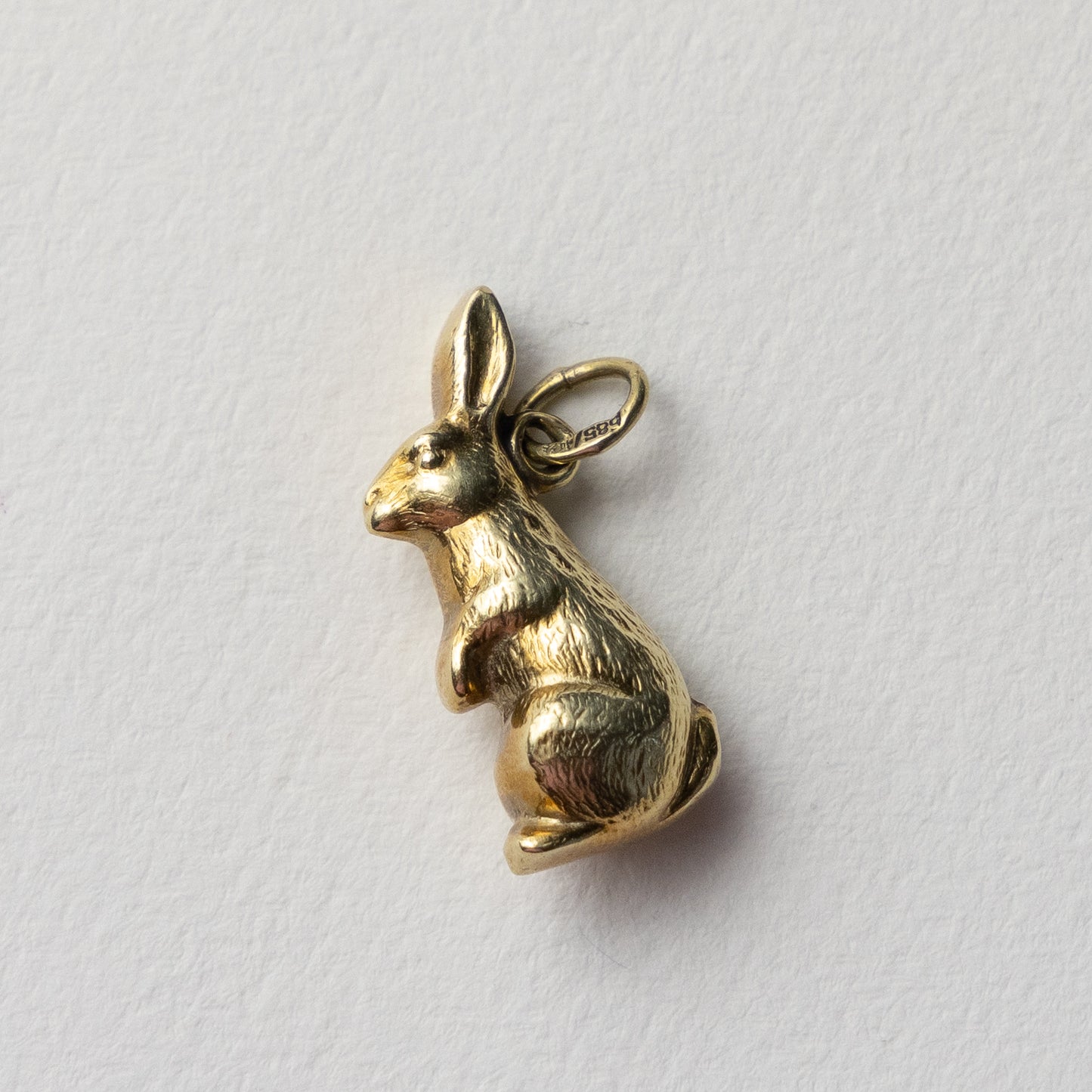 14 carat gold bunny pendant