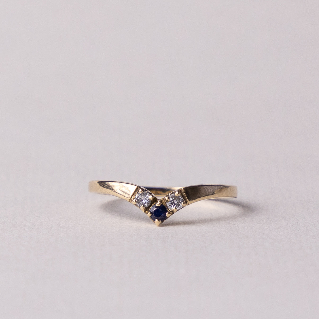9 carat wishbone sapphire zirconia ring