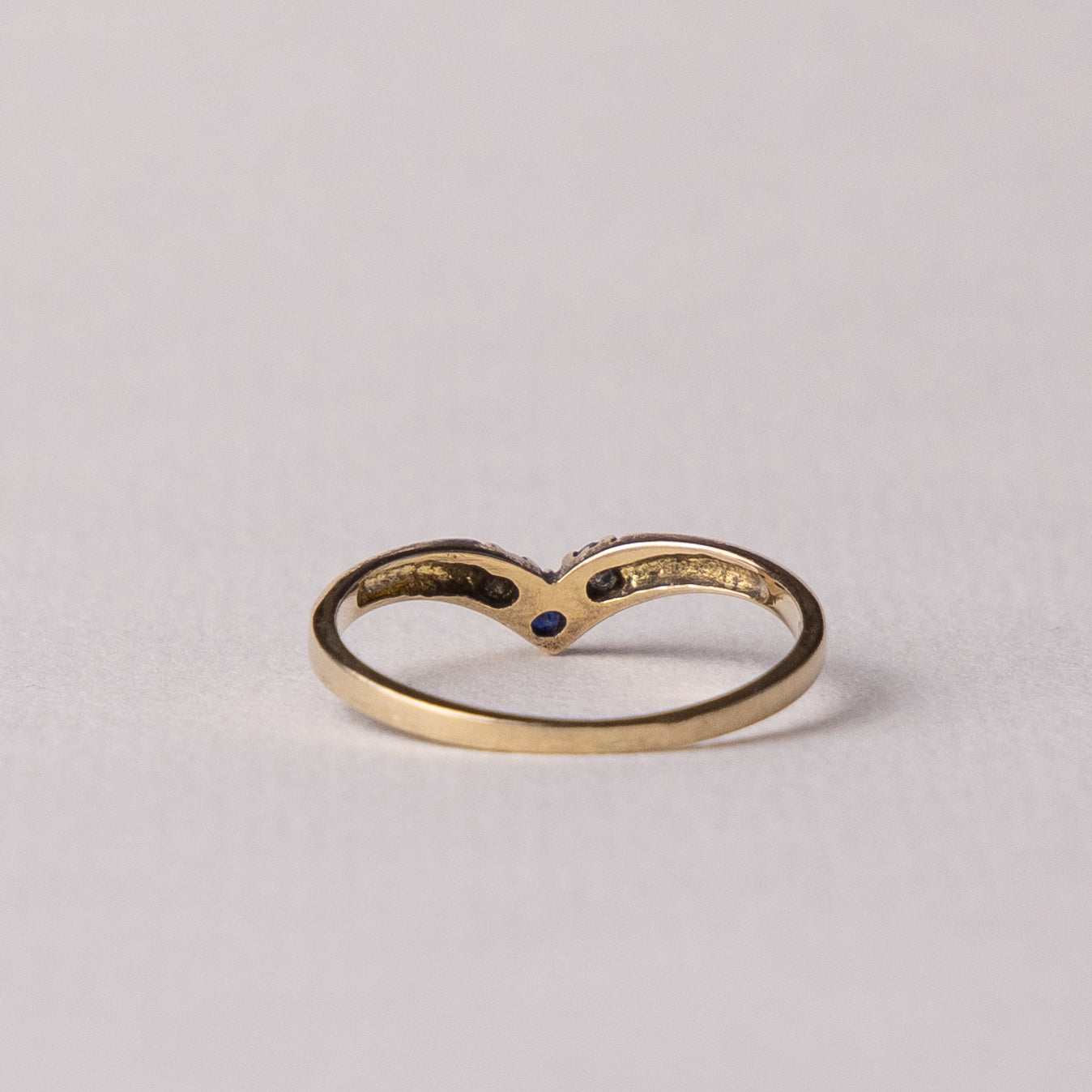 9 carat wishbone sapphire zirconia ring