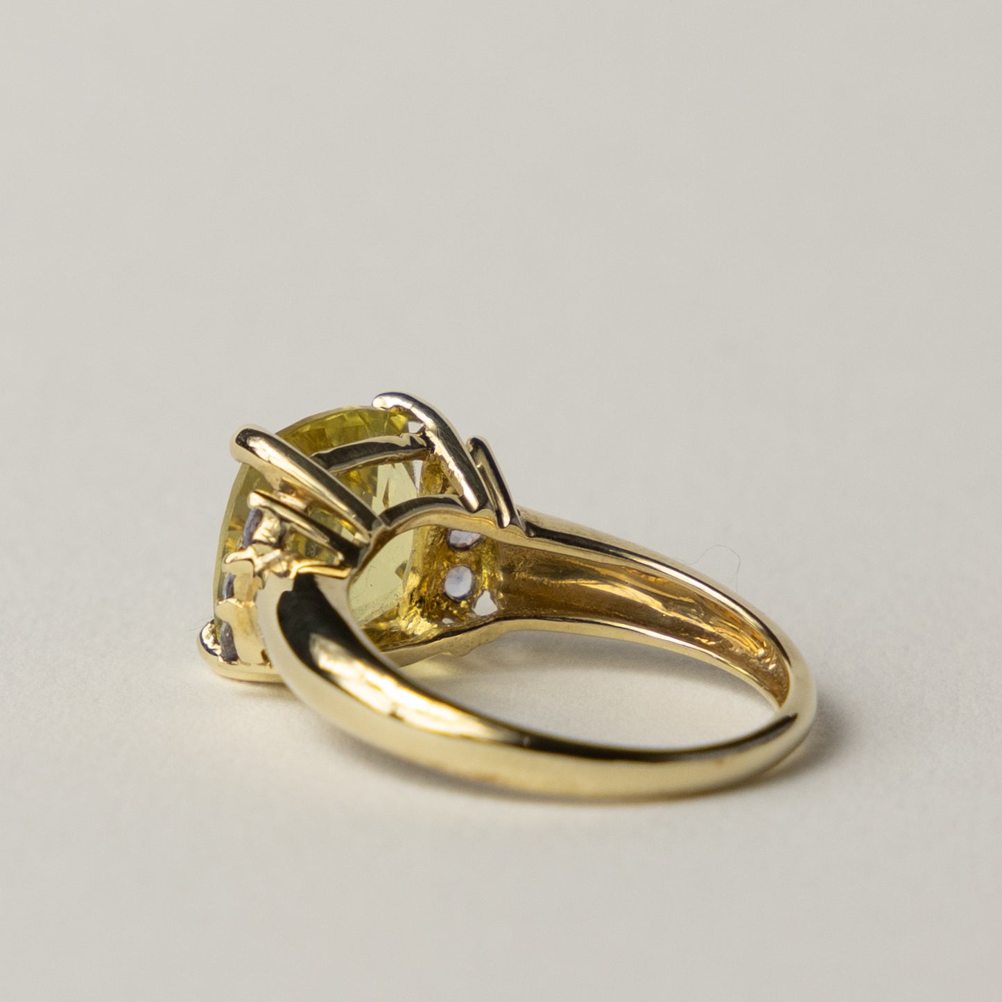 9 carat citrine tanzanite ring