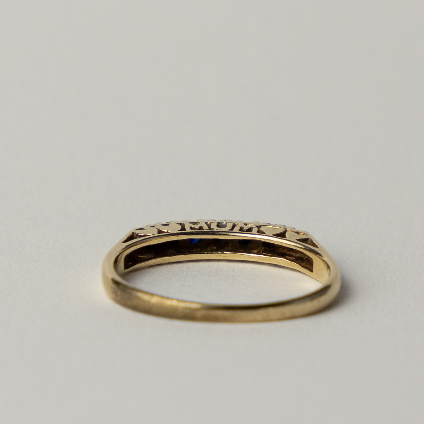9 carat MUM ring