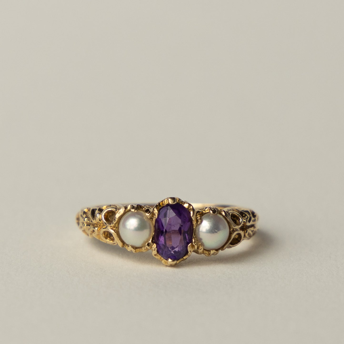 9 carat amethist pearl ring