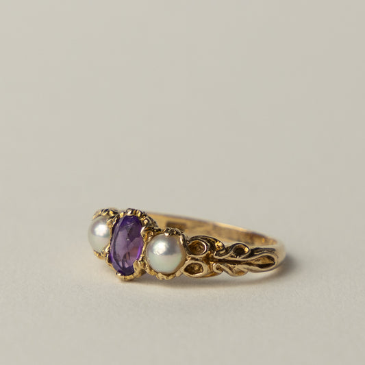 9 carat amethist pearl ring