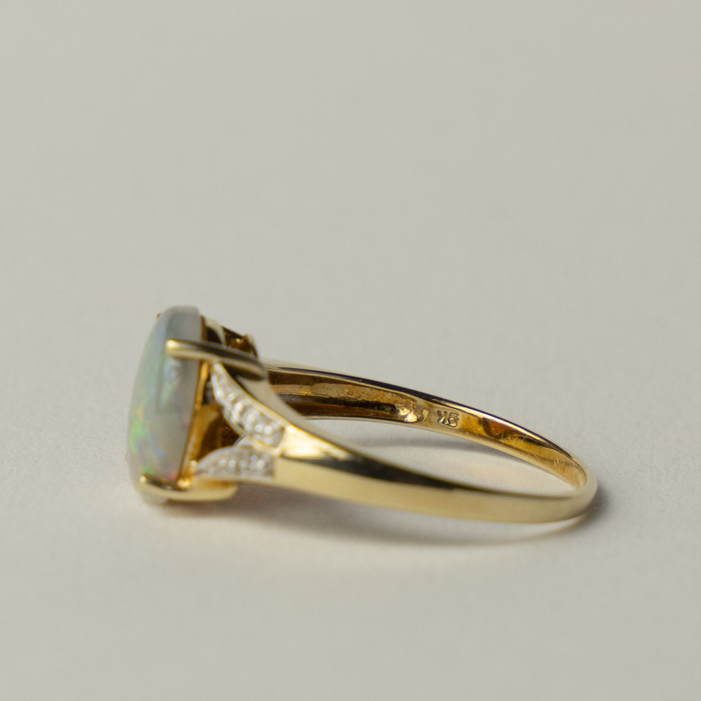 9ct opal diamond ring