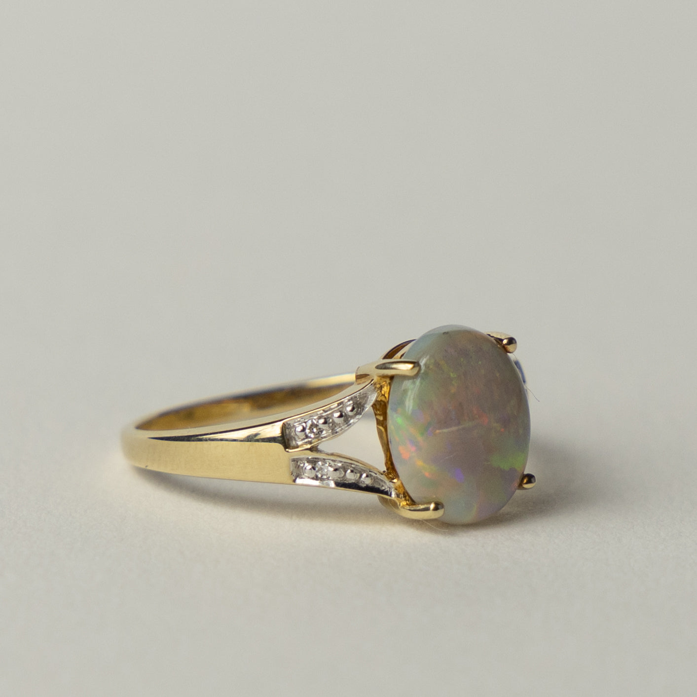 9ct opal diamond ring