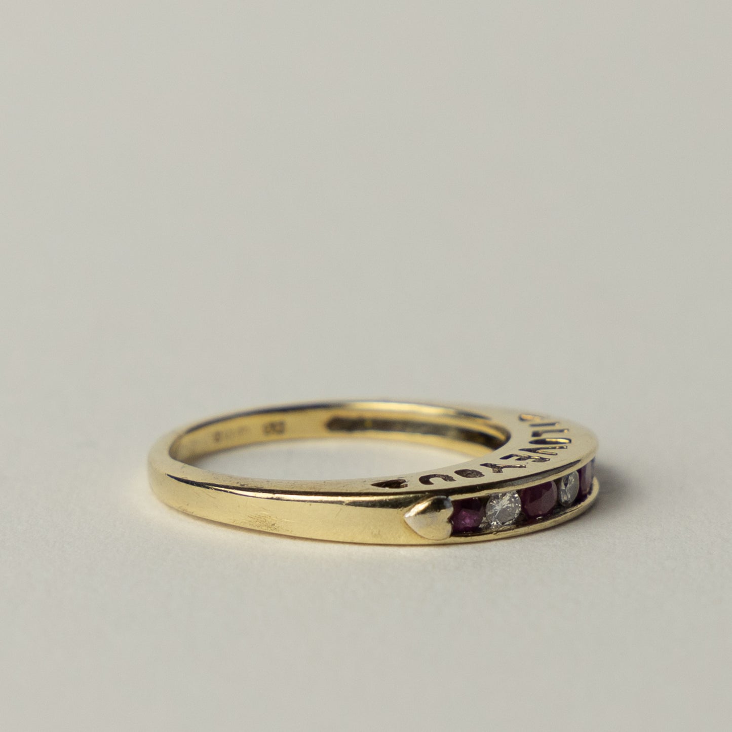 10 carat I LOVE YOU ring
