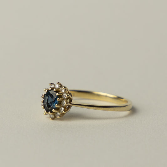 9 carat diana ring