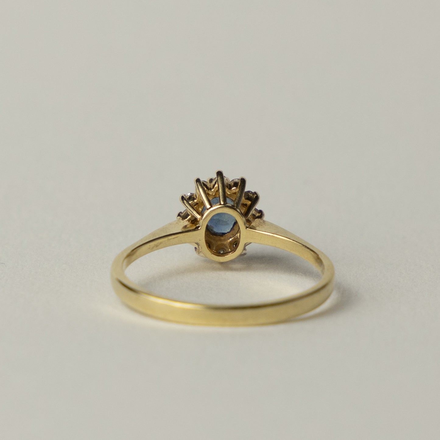 9 carat diana ring