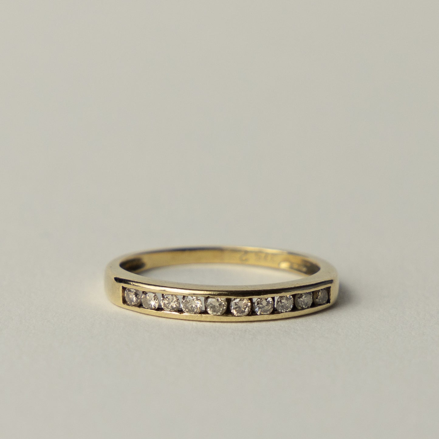 9 carat diamond band ring
