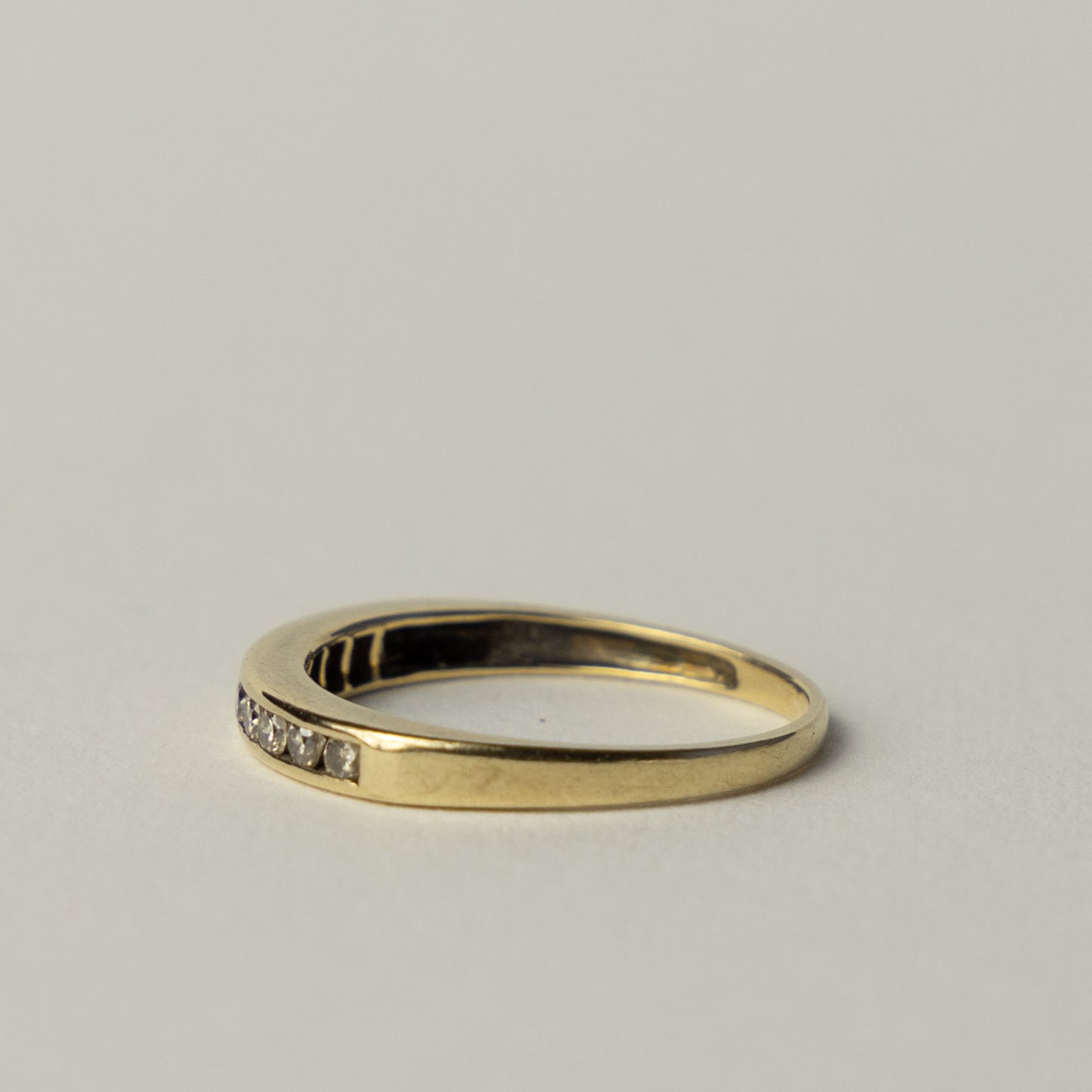 9 carat diamond band ring