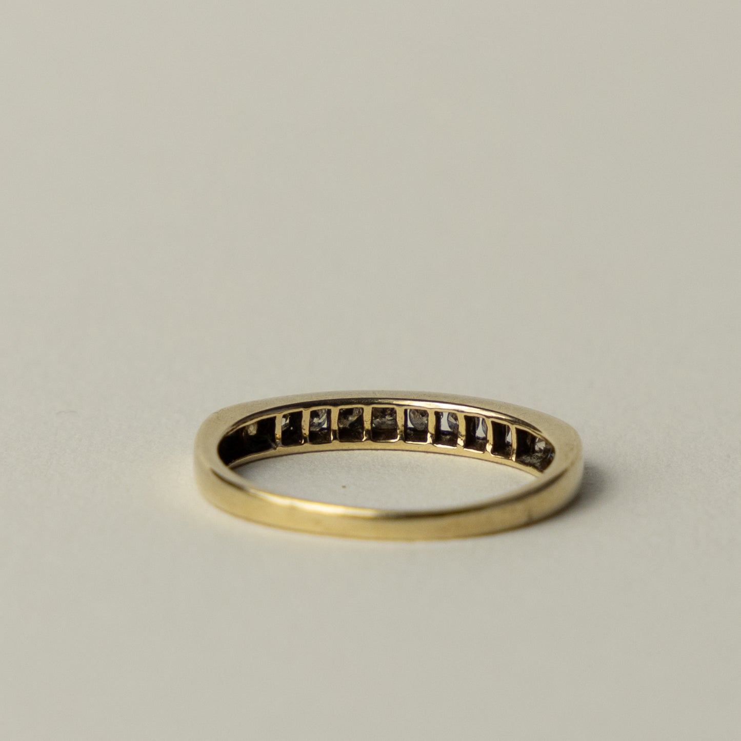 9 carat diamond band ring