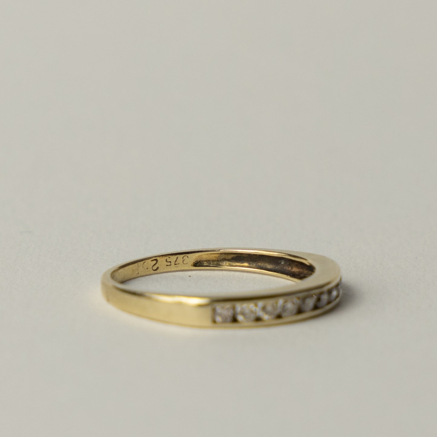 9 carat diamond band ring