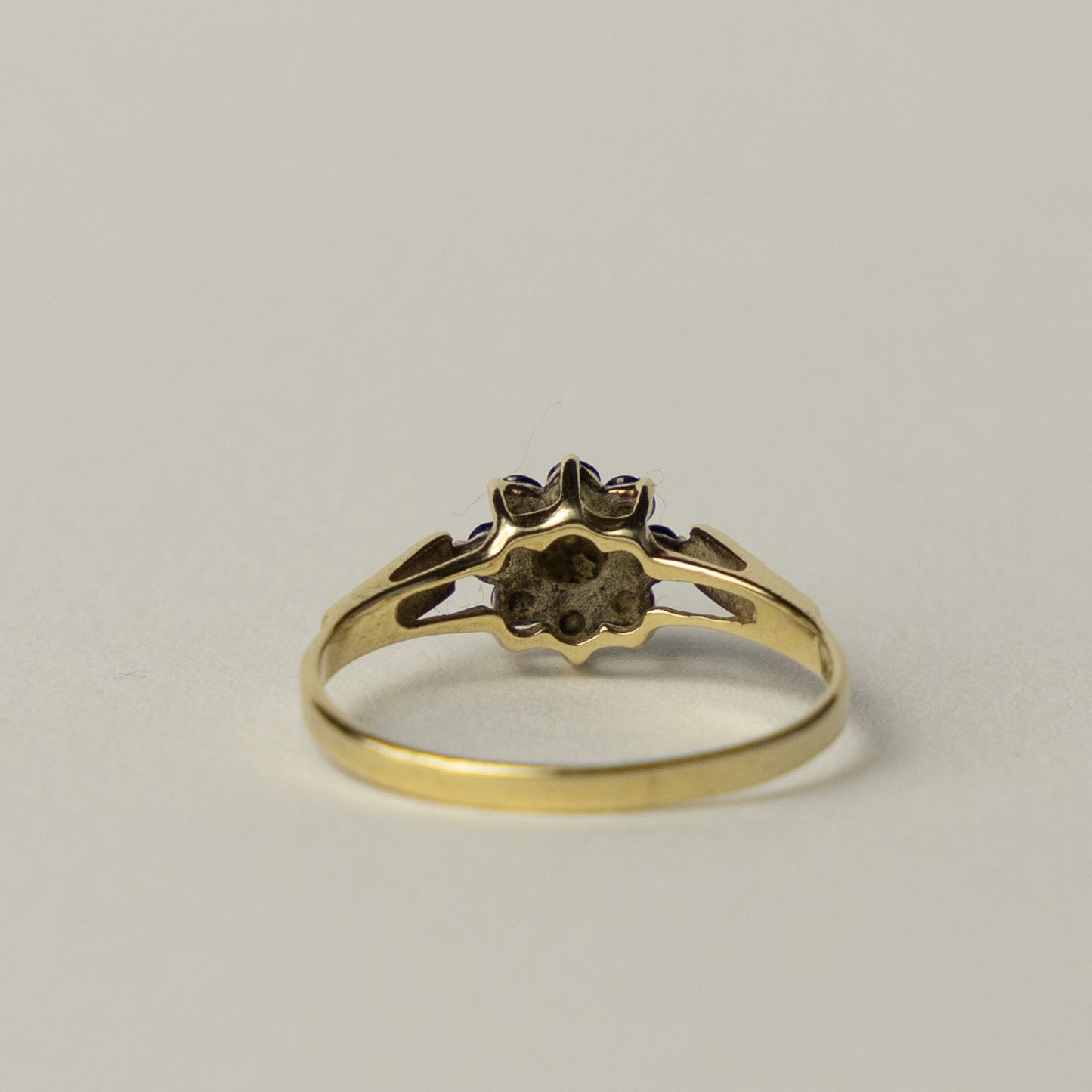 9 carat flower cluster ring
