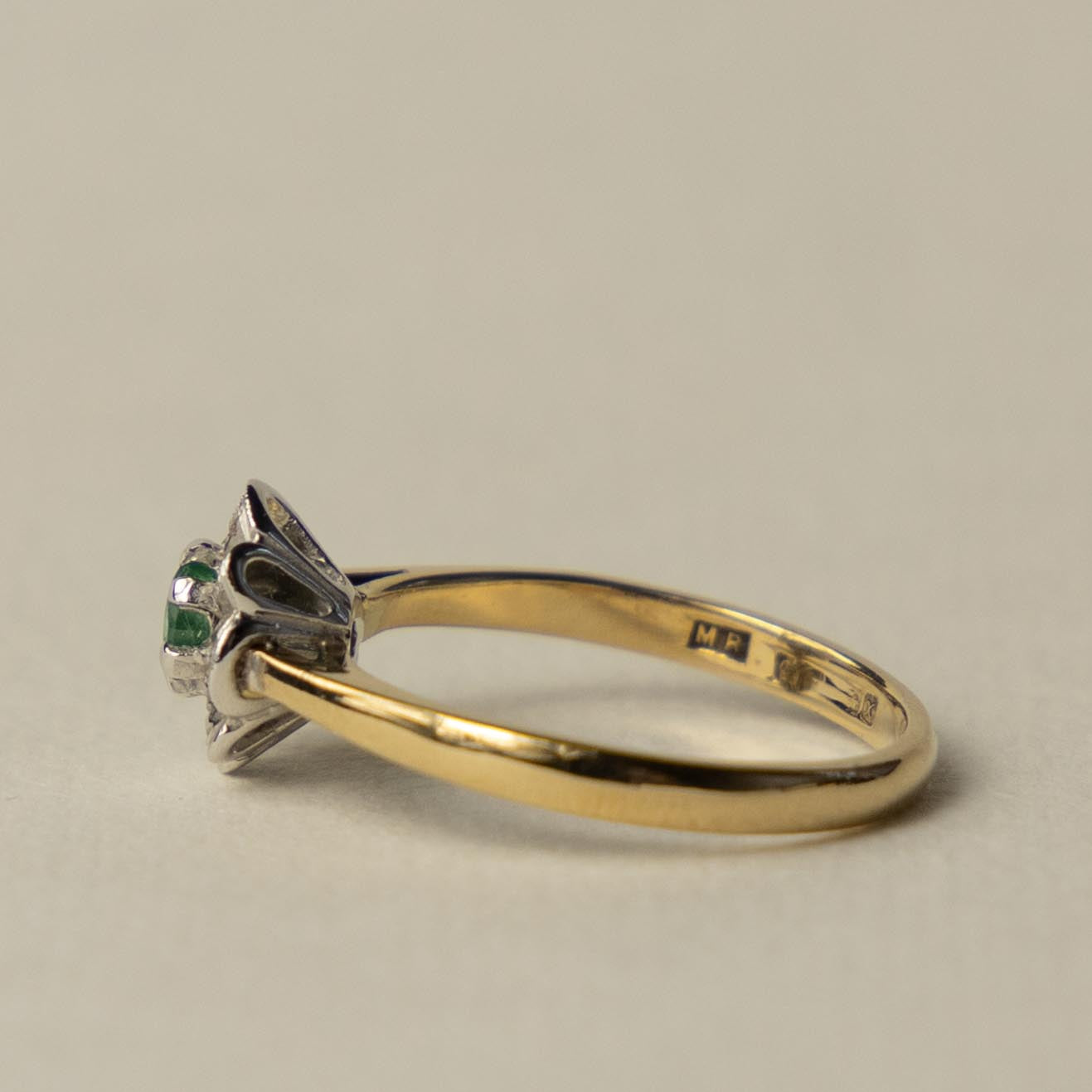 9ct emerald & diamond flower cluster ring