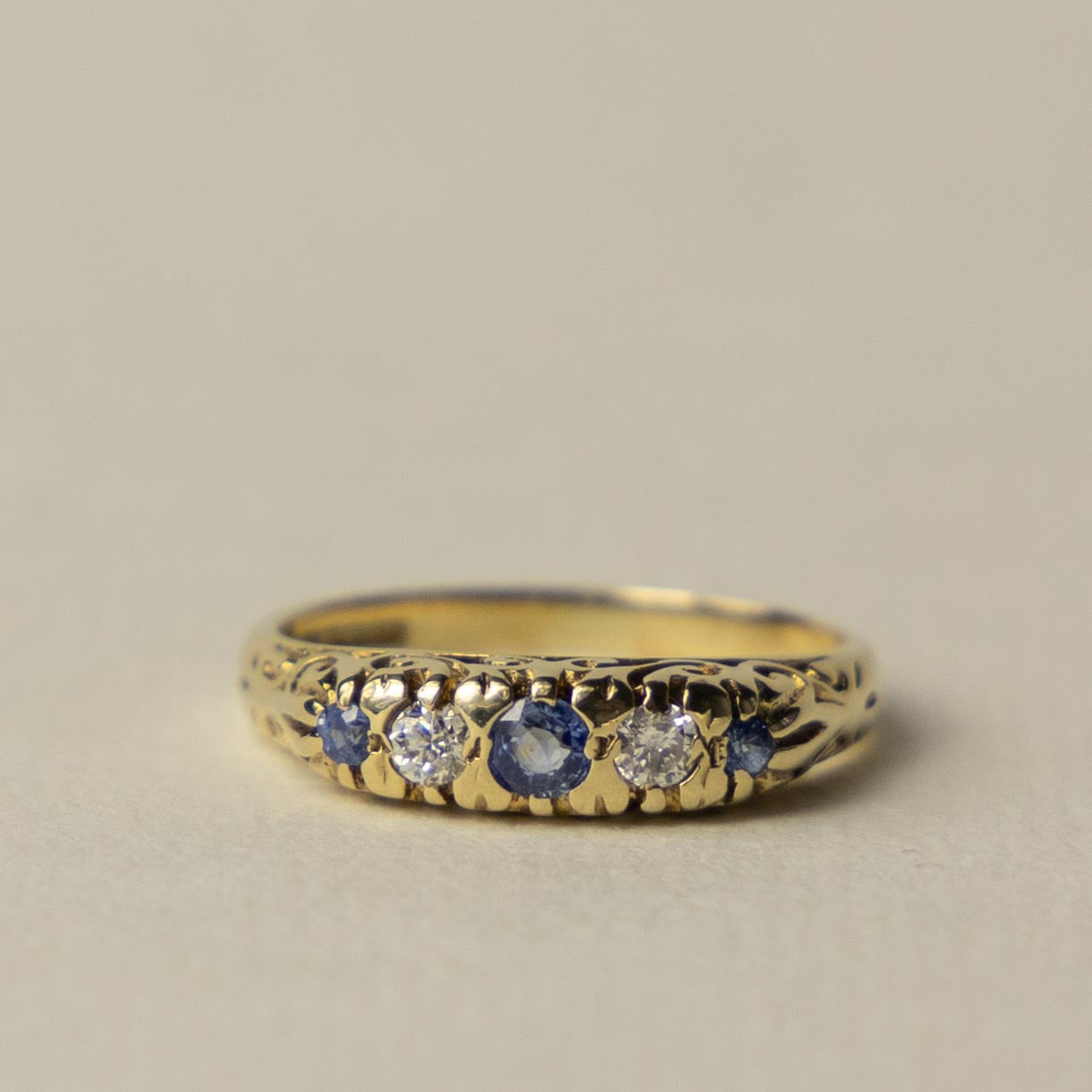 9ct tanzanite & diamond boat ring