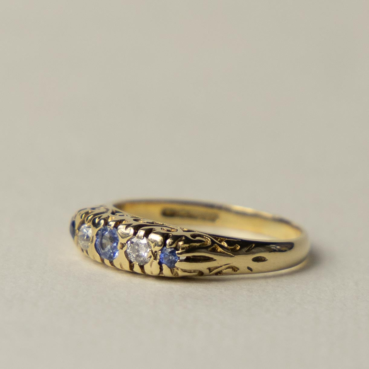 9ct tanzanite & diamond boat ring