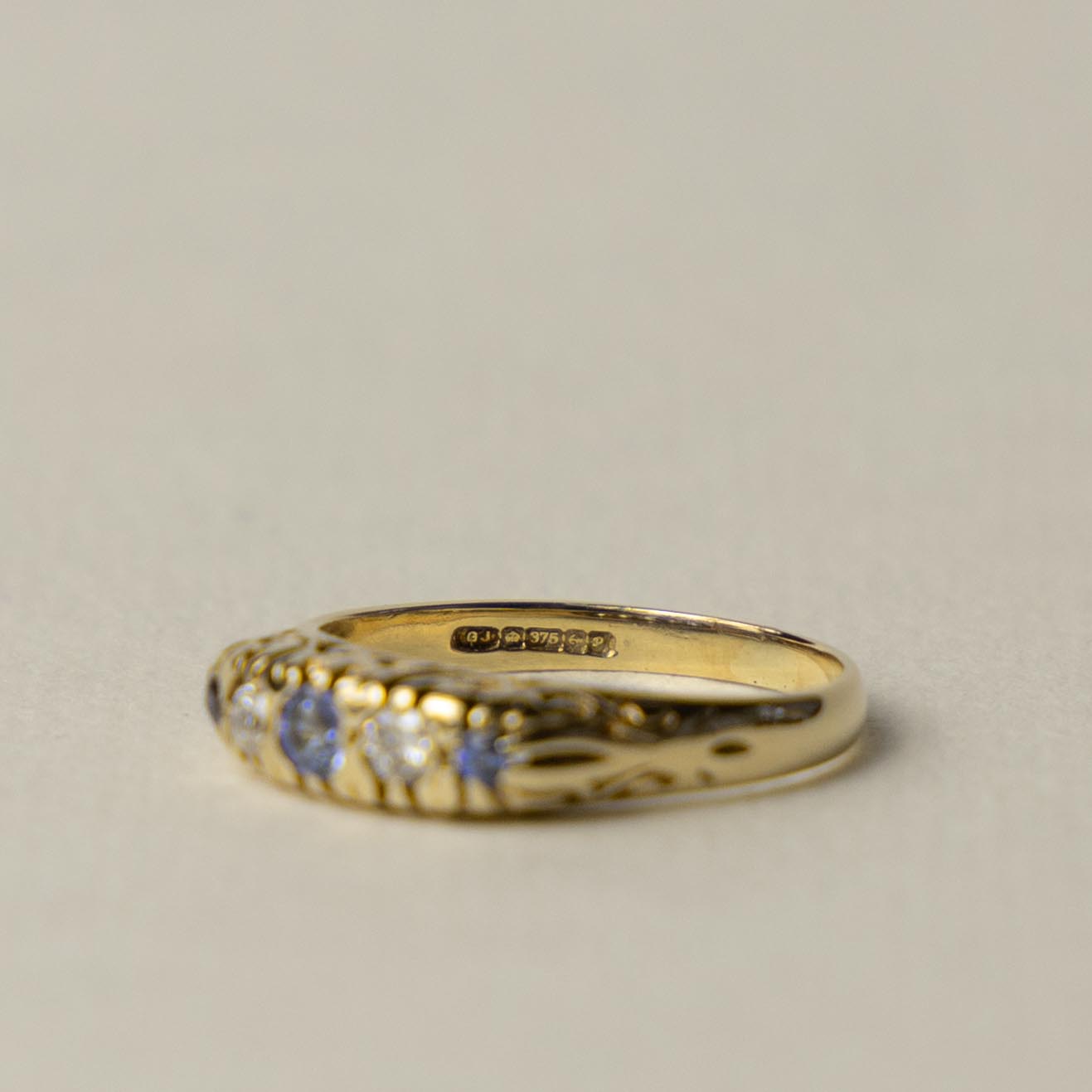 9ct tanzanite & diamond boat ring