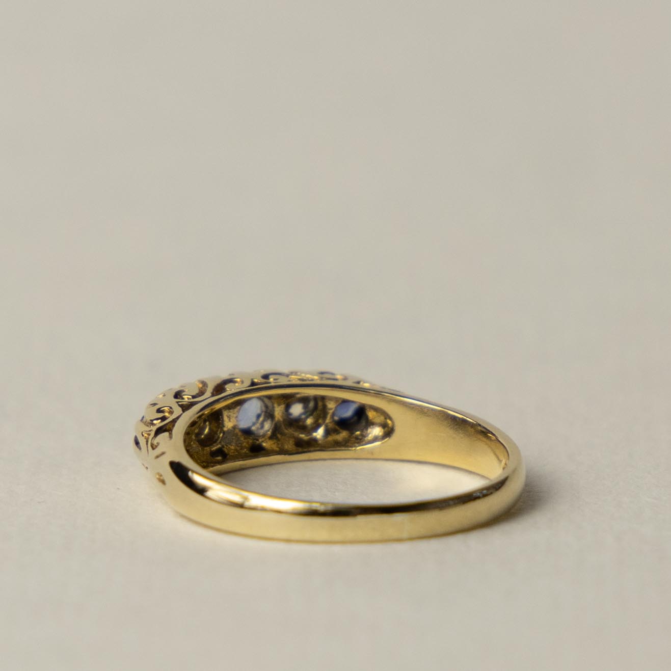 9ct tanzanite & diamond boat ring