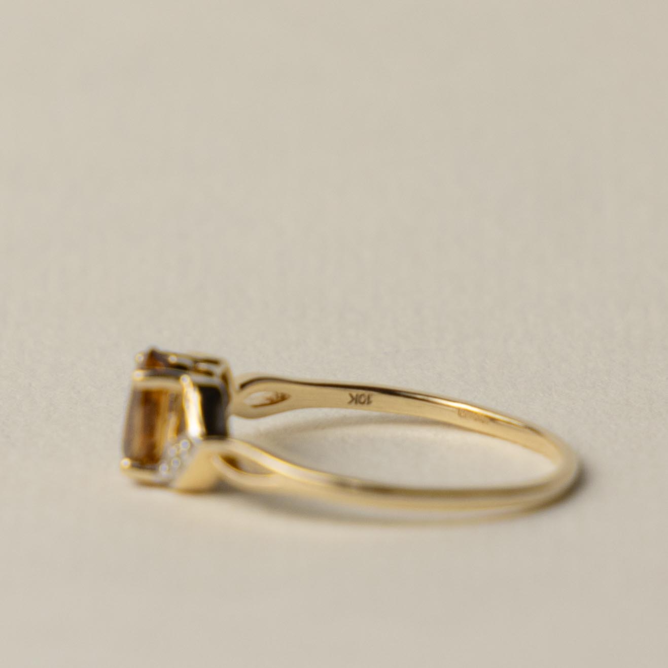 10ct citrine & diamond ring
