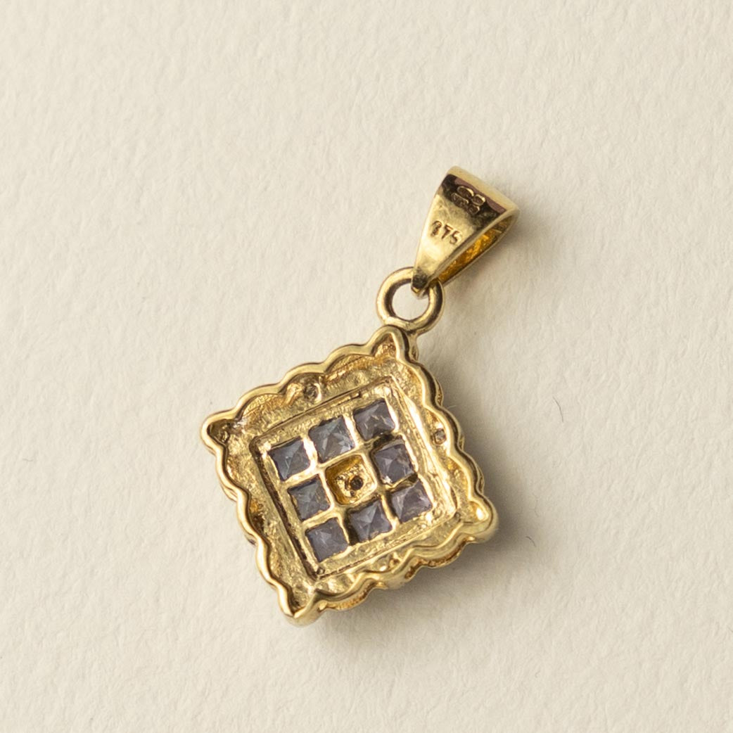 9ct tanzanite & diamond pendant