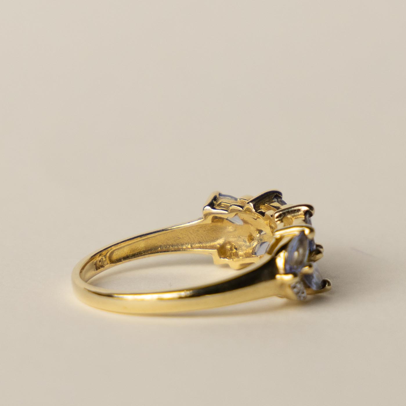 9ct tanzanite diamond